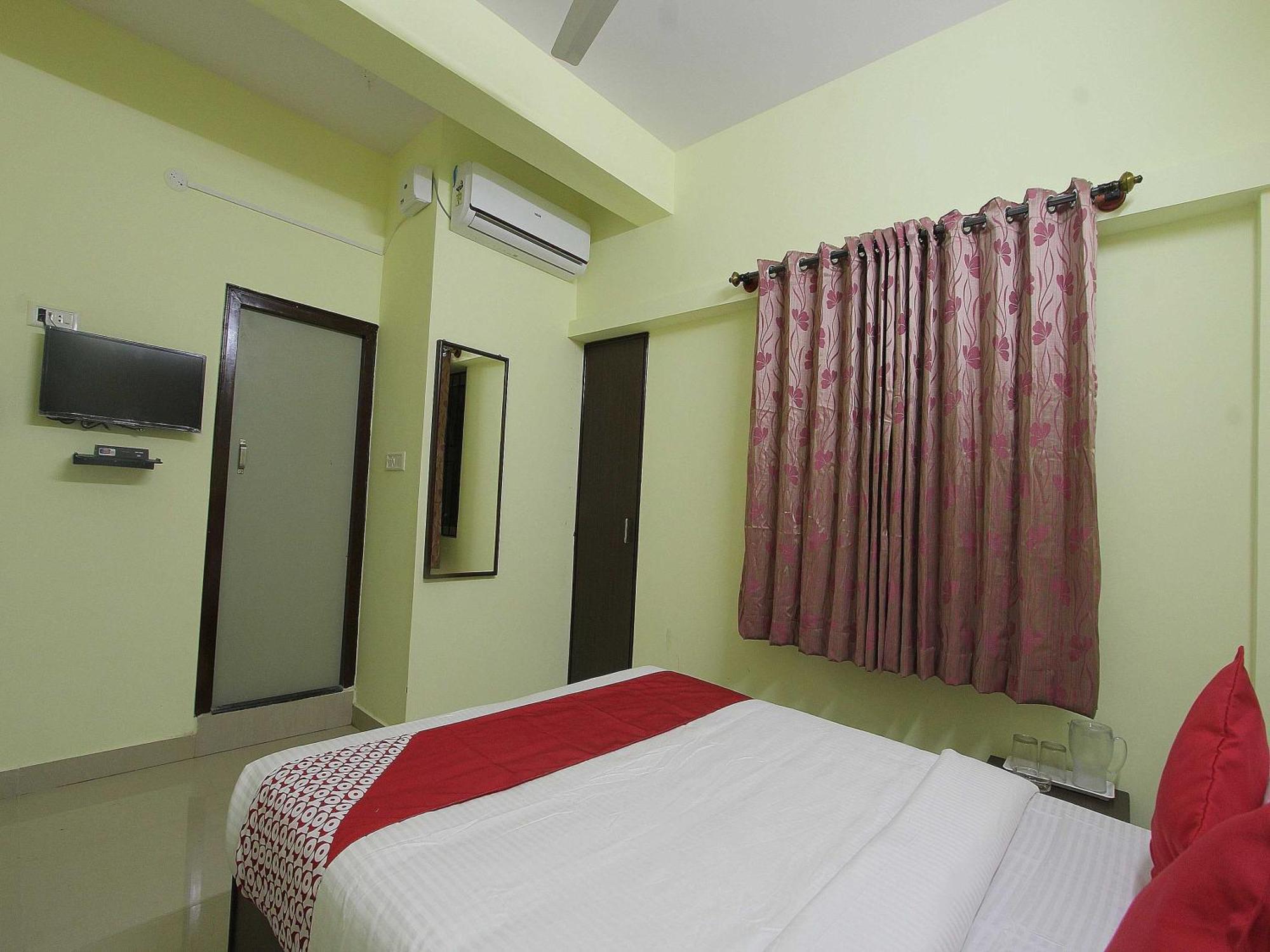 Hotel O V R Residency Near Sri Amruth Chithra Mandira Bangalore Exterior photo