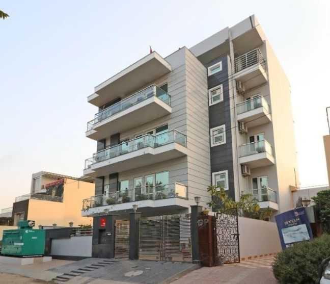 Hotel O V R Residency Near Sri Amruth Chithra Mandira Bangalore Exterior photo