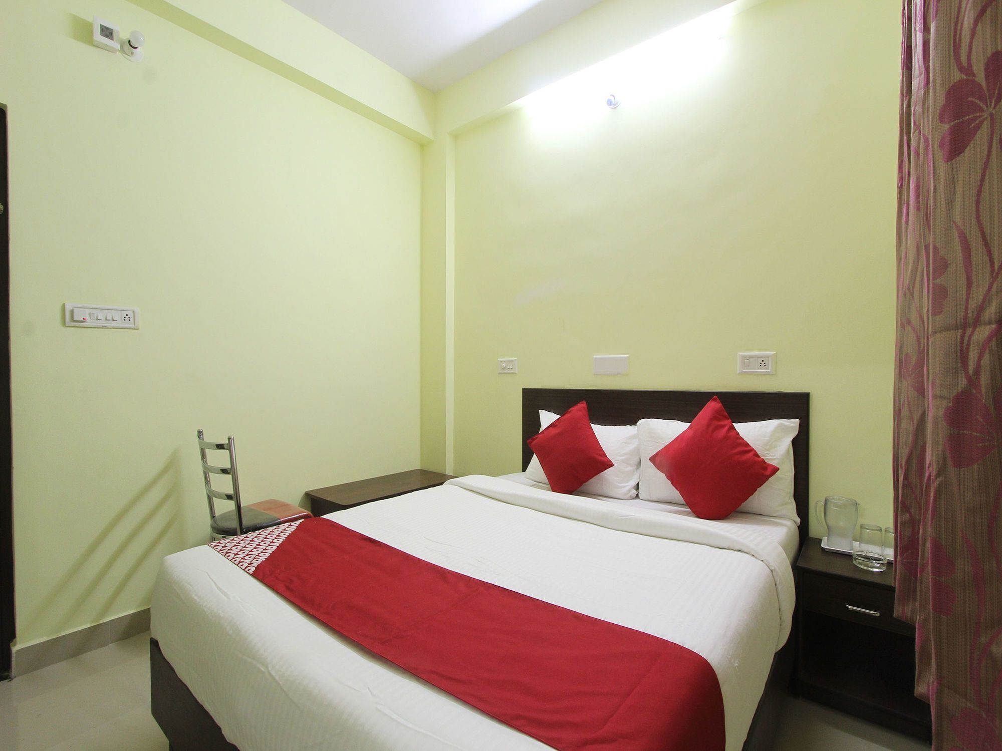 Hotel O V R Residency Near Sri Amruth Chithra Mandira Bangalore Exterior photo
